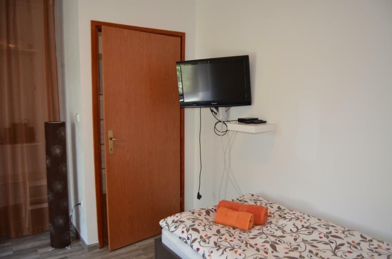 Polje Haus Knott别墅 外观 照片